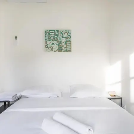 3Capu4Em Cosy T2 Avec Terrasse Refait A Neuf - Noaille Apartment Marseille Exterior photo